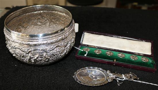 Six Art Nouveau silver buttons, cased, Indian embossed white metal bowl and a Dutch cast and embossed decorative spoon